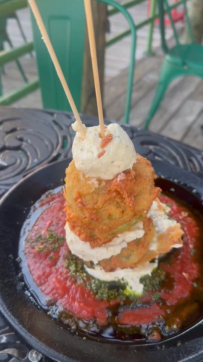 Vickery's Bar & Grill - Bars Near Me - Mount Pleasant, South Carolina