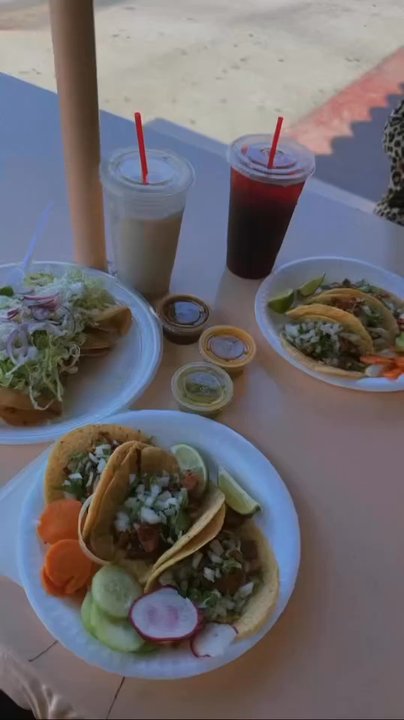 Tacos Con Todo - Tacos Near Me - Bell Gardens, California