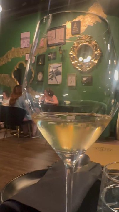 Muselet Champagne Bar - Beautiful bubbles - Champagne Bars Near Me - Bentonville, Arkansas