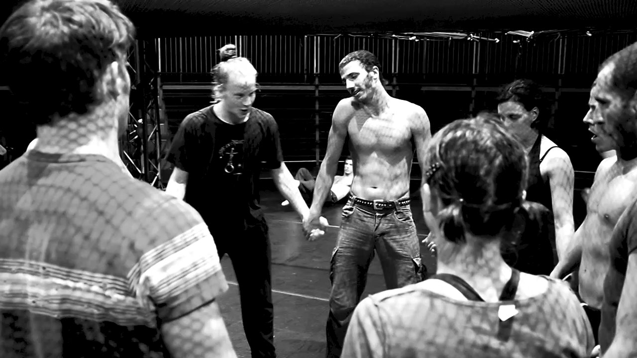 Circus behind the curtain - Photo reportage for National Geographic Serbia