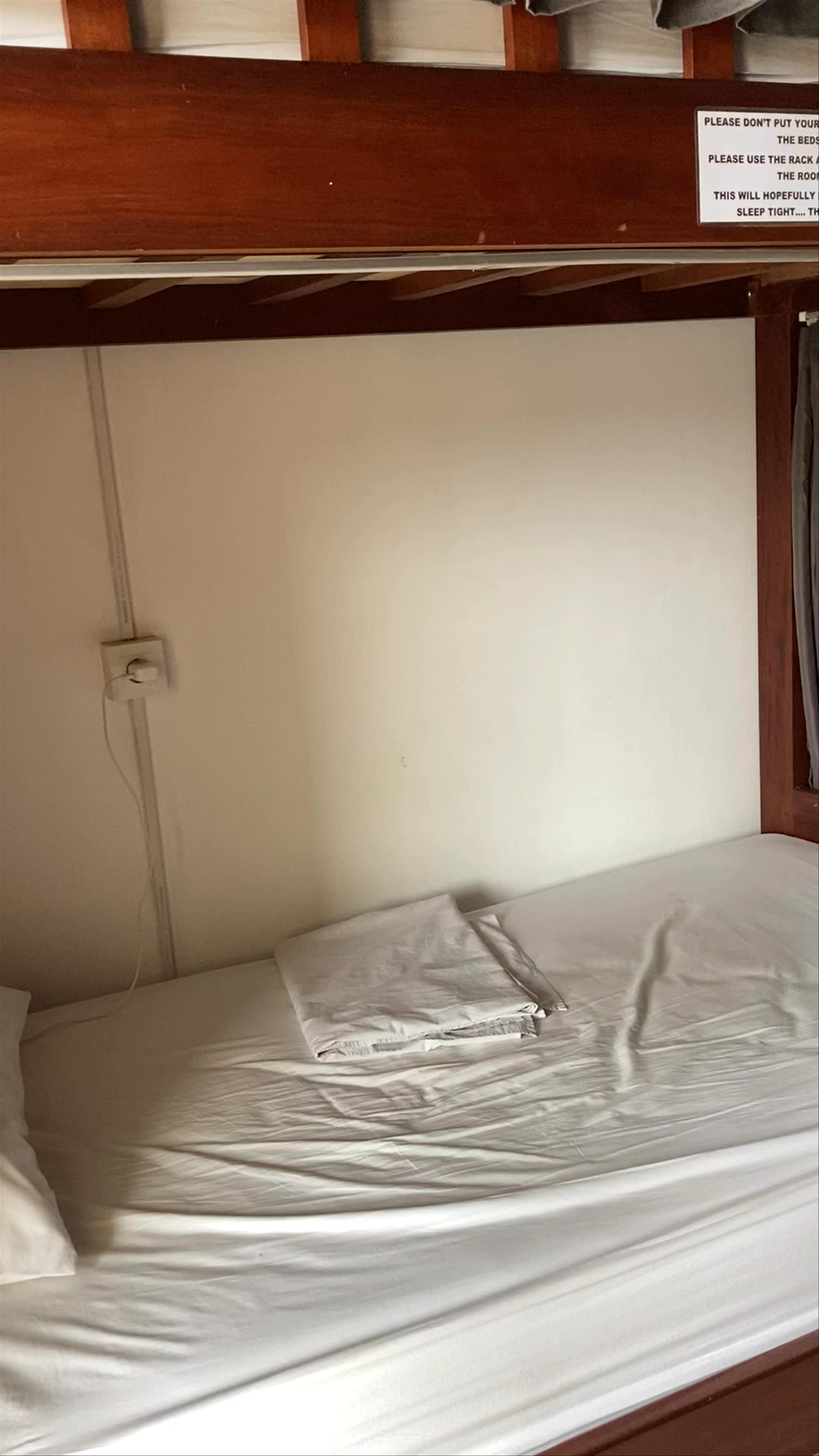 Castaway Hostel