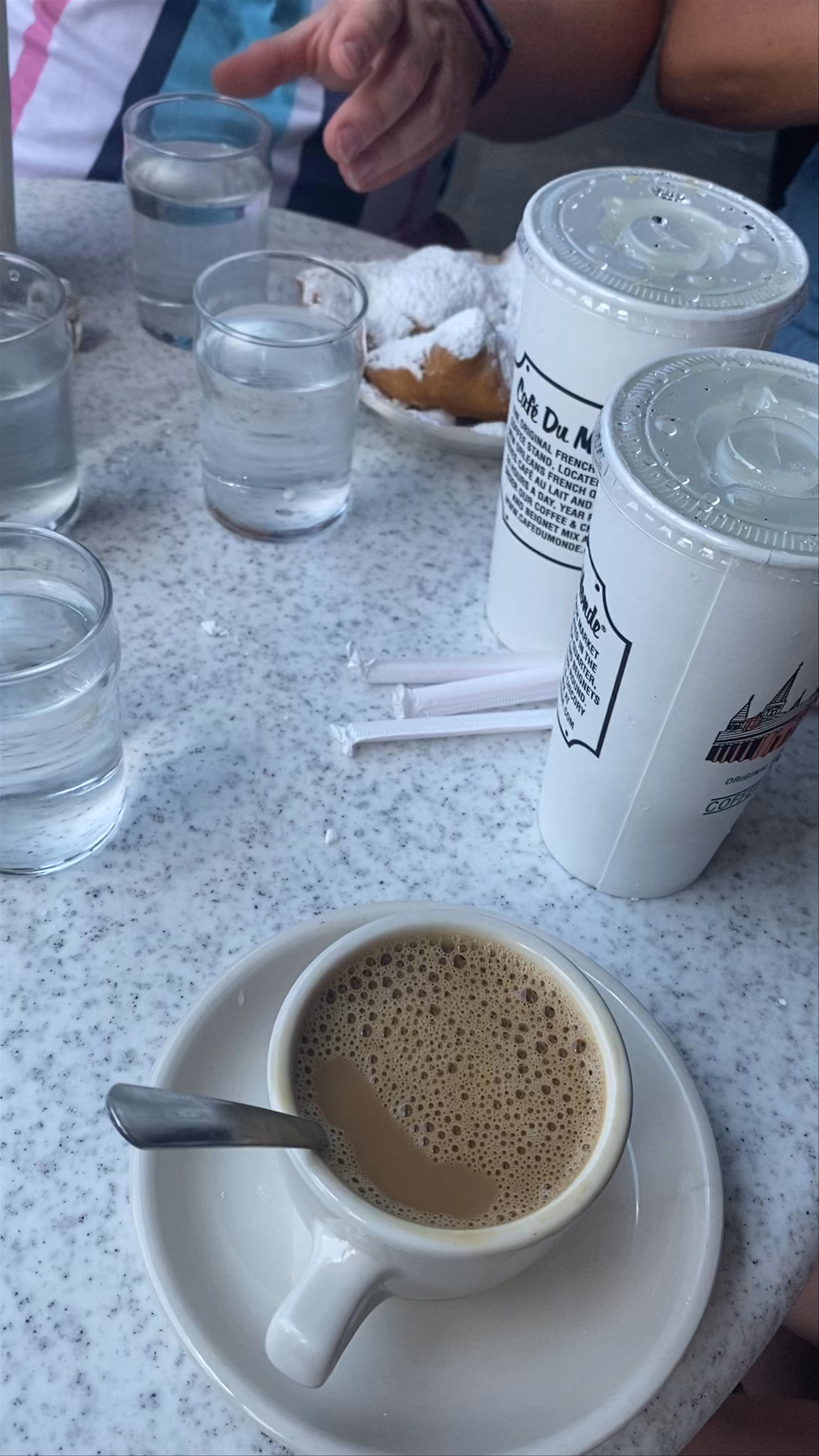 Iconic Café Du Monde Experience in New Orleans