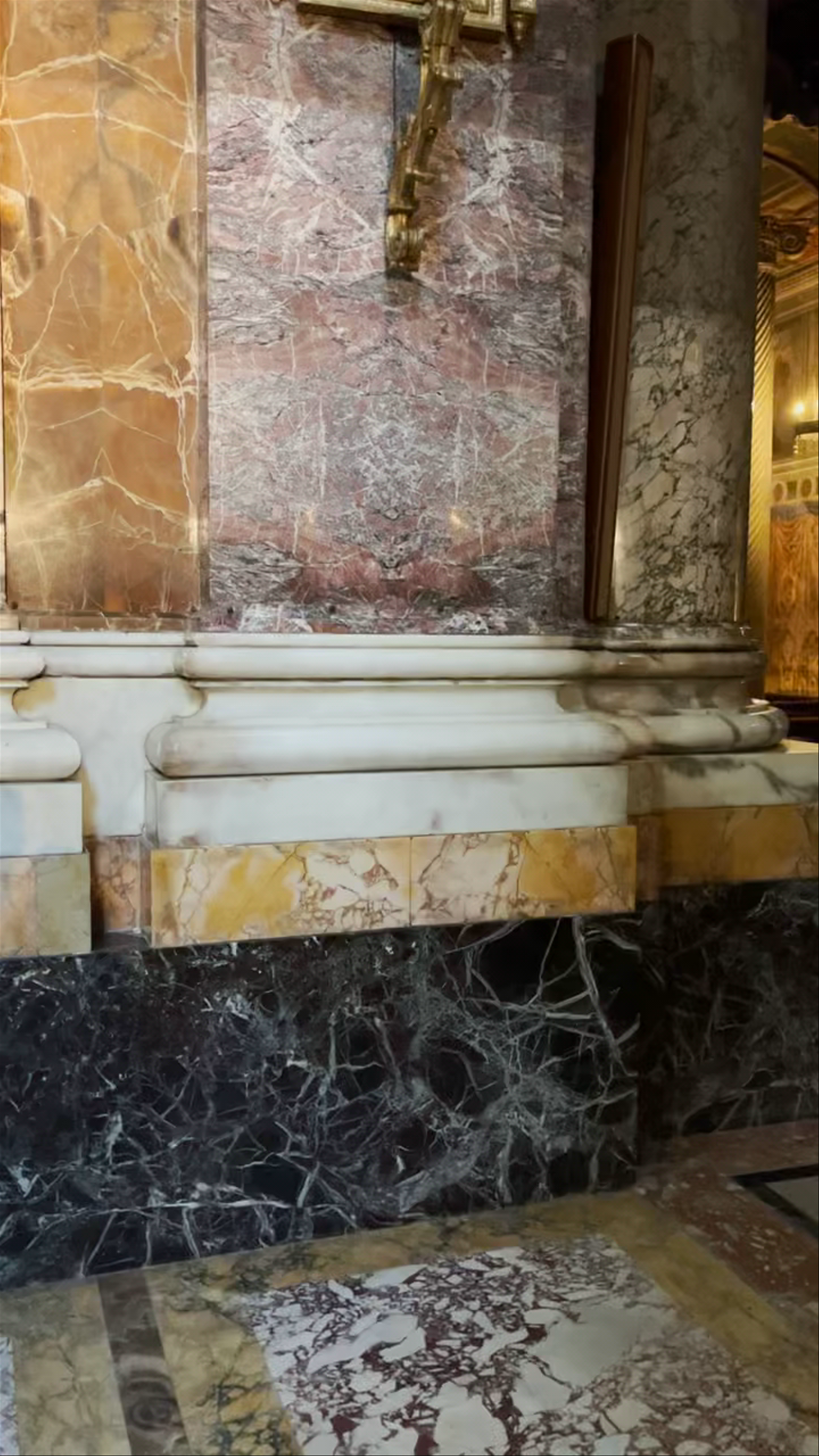 Sancta Apostoli: Baroque Glory in the Heart of Rome