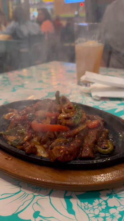 Hula Hut-Little Elm - Thai fajita is the best. - Seafood Near Me - Little Elm, Texas