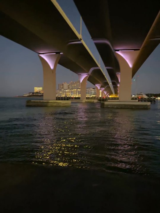 Lesner Bridge - Very beautiful definitely recommend going at sunset - Landmarks & Historical Buildings Near Me
