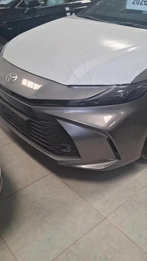 تويوتا كامري E 2026