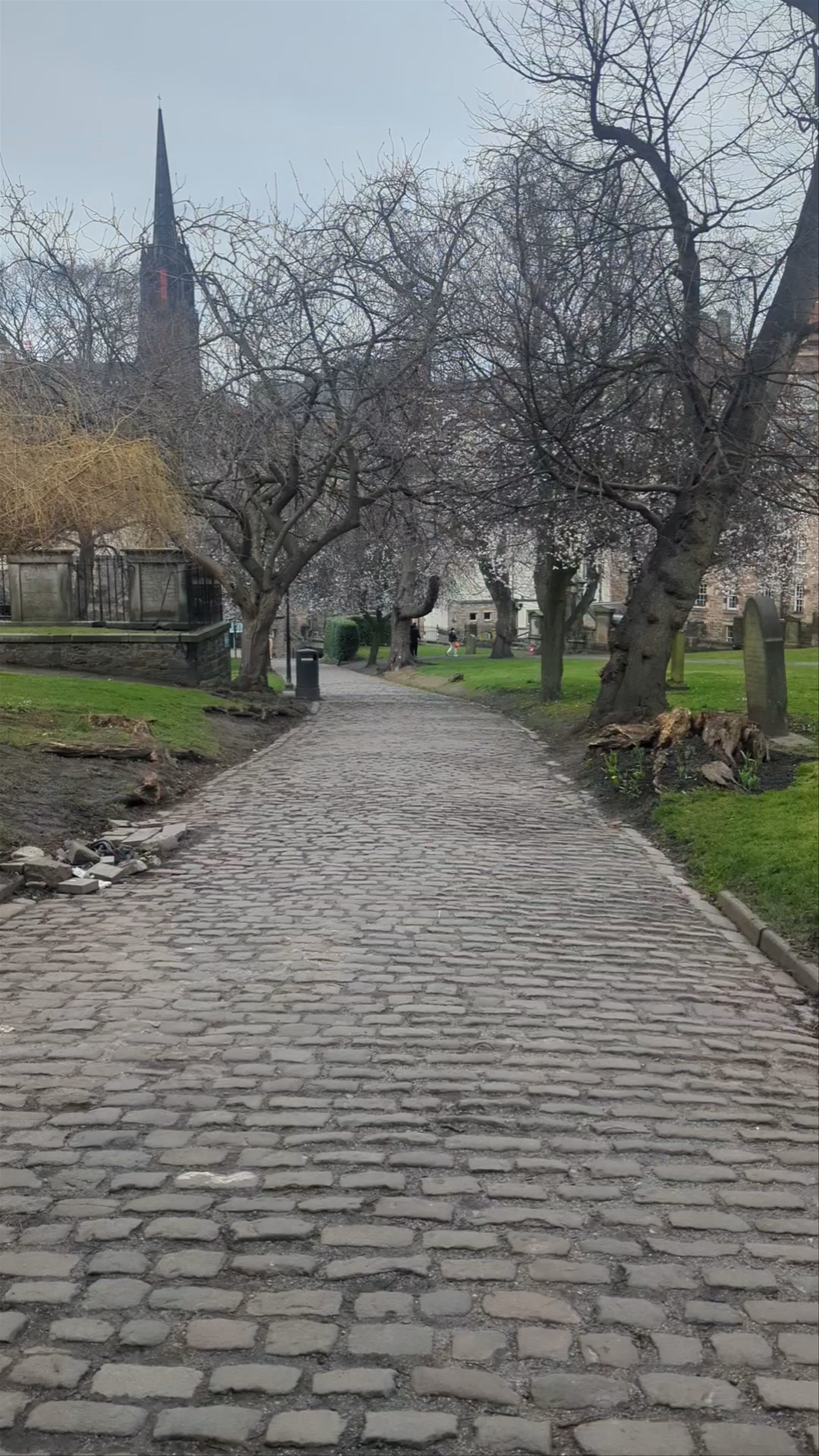 Greyfriars Kirkyard: A Haunting Walk Through Edinburgh's Historic Cemetery