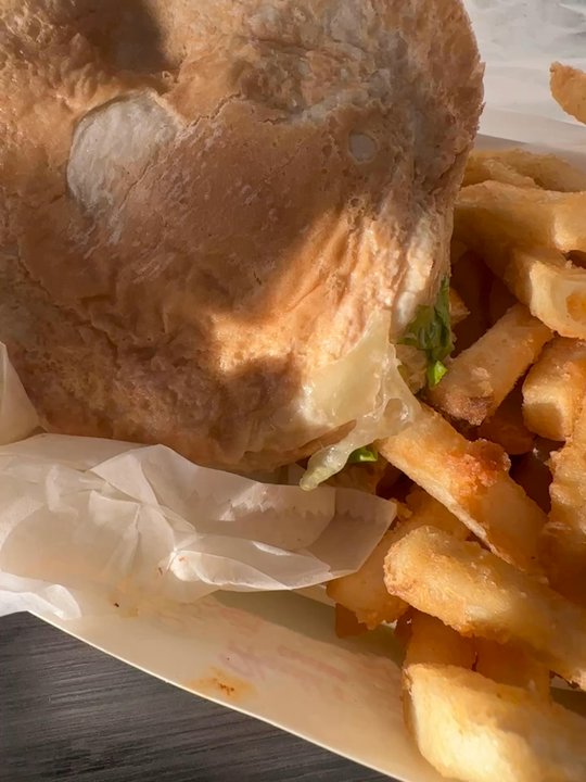 JJ's Original Maxwell - Soggy bun - Fast Food Near Me - Lansing, Illinois