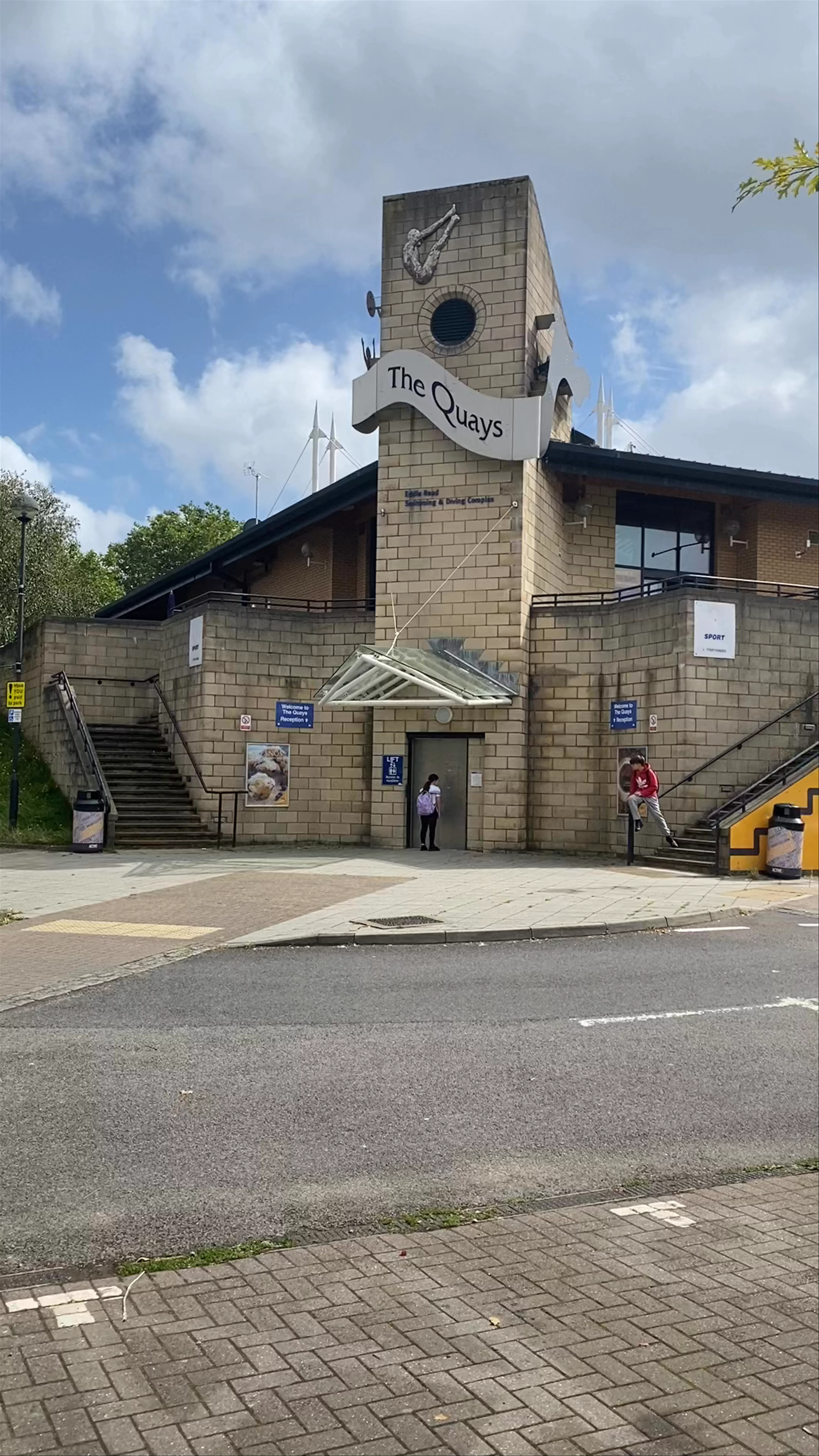 The Quays Swimming & Diving Complex