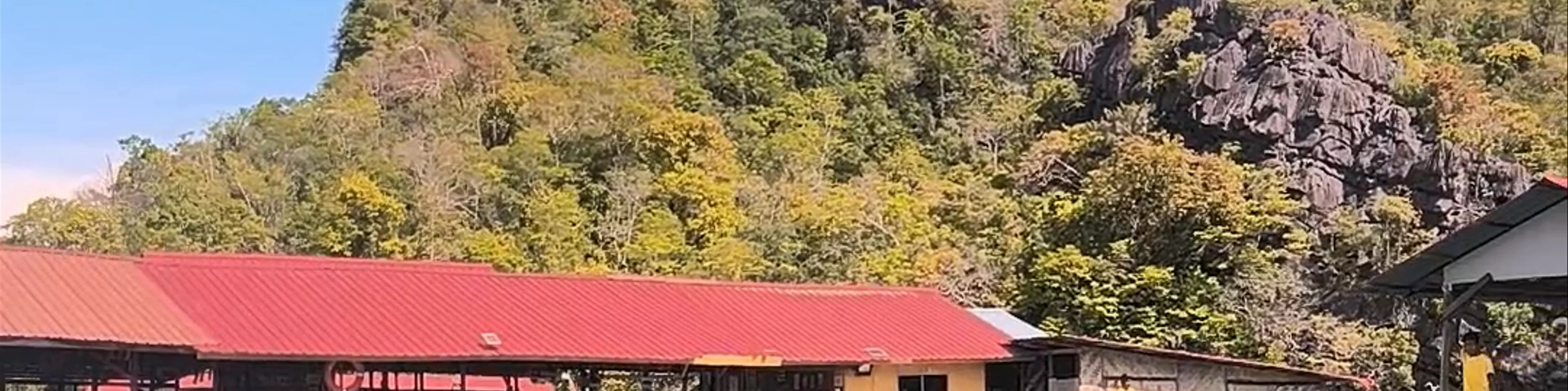 Tanjung Rhu Floating Restaurant & Fishfarm