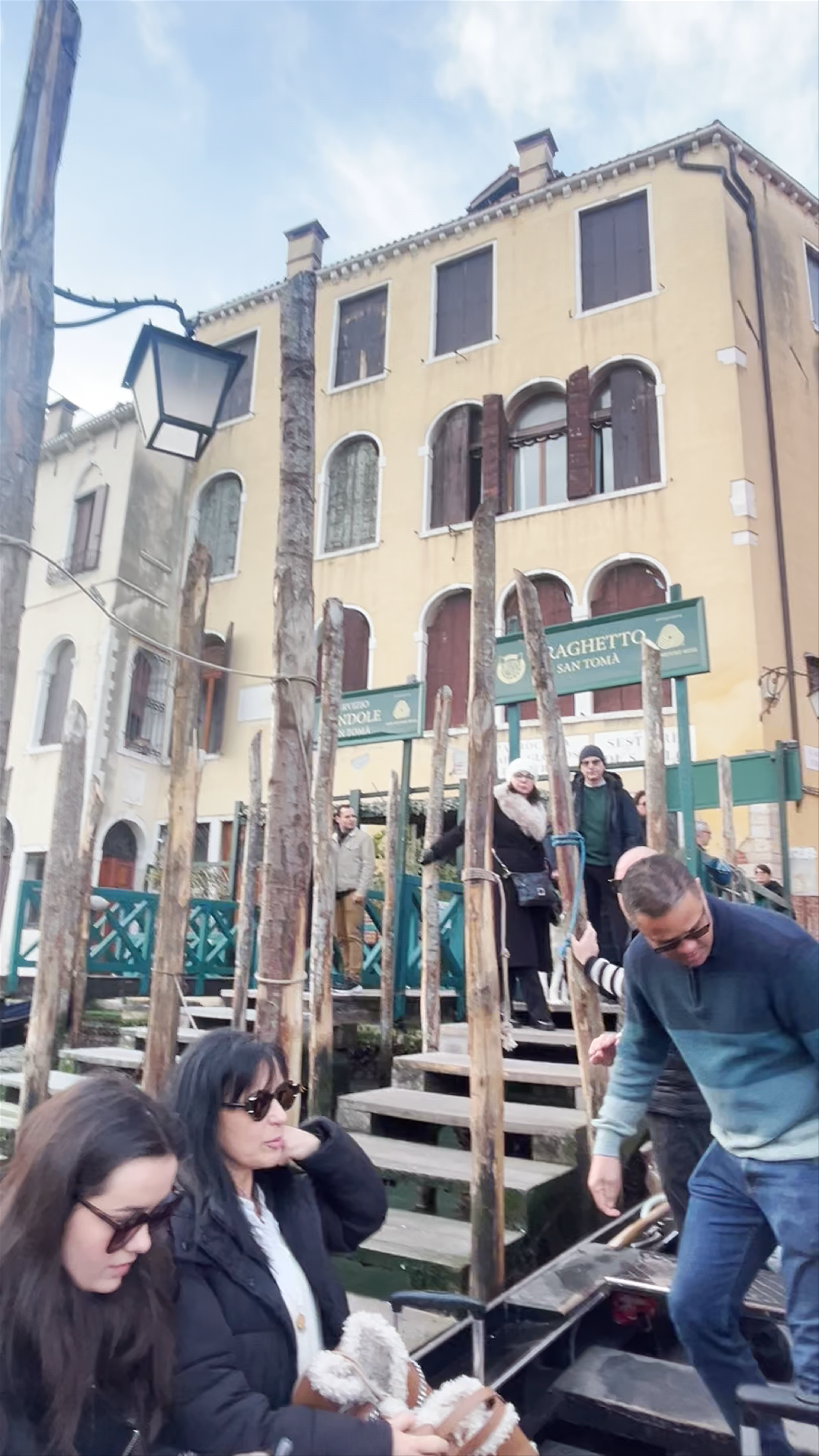 Gondola Traghetto di San Tomà