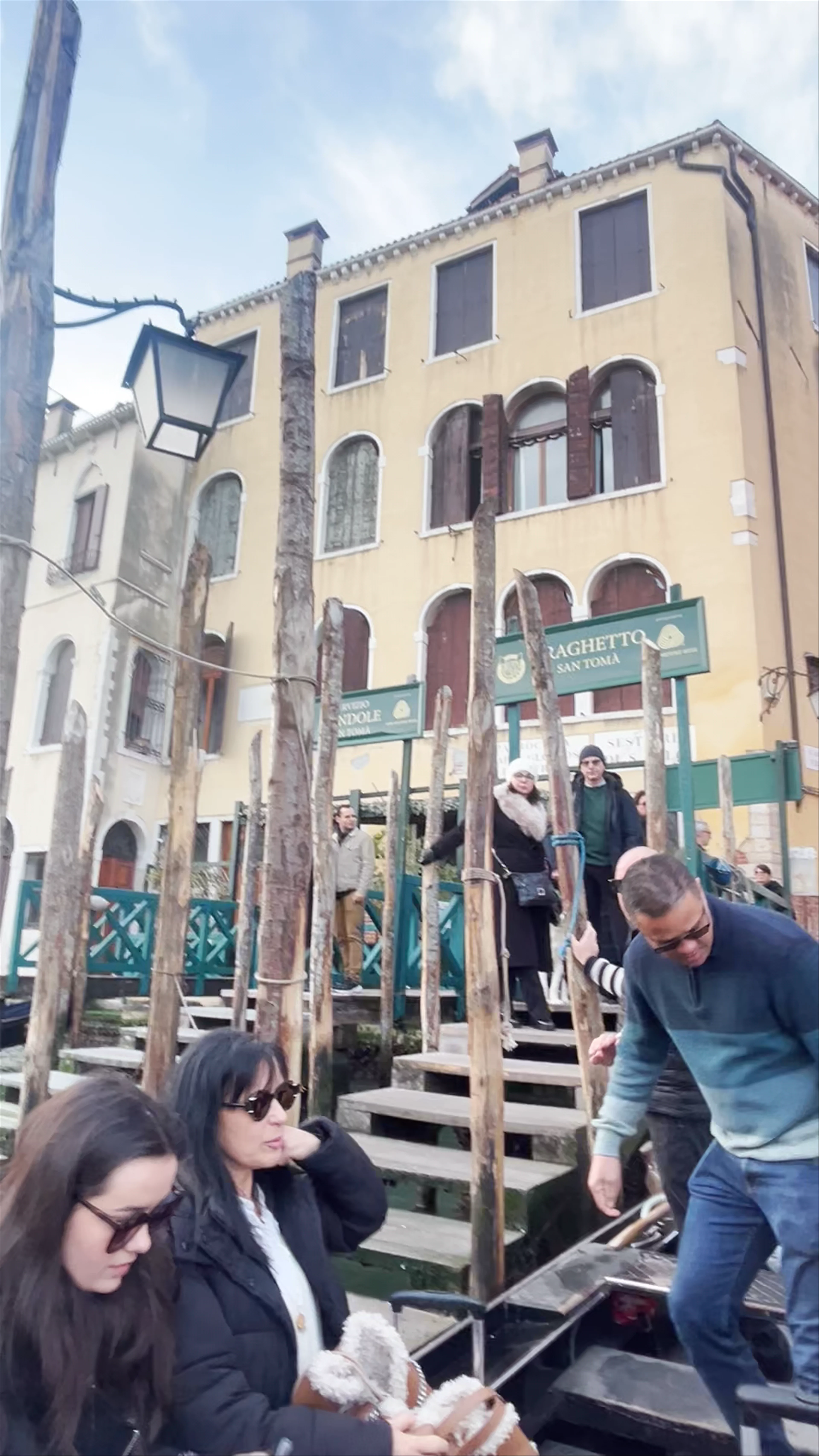 Gondola Traghetto di San Tomà