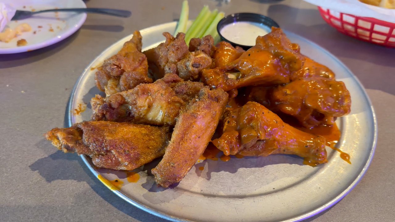 Pluckers Wing Bar - Mesquite - Wings - Chicken Wings Near Me - Mesquite, Texas