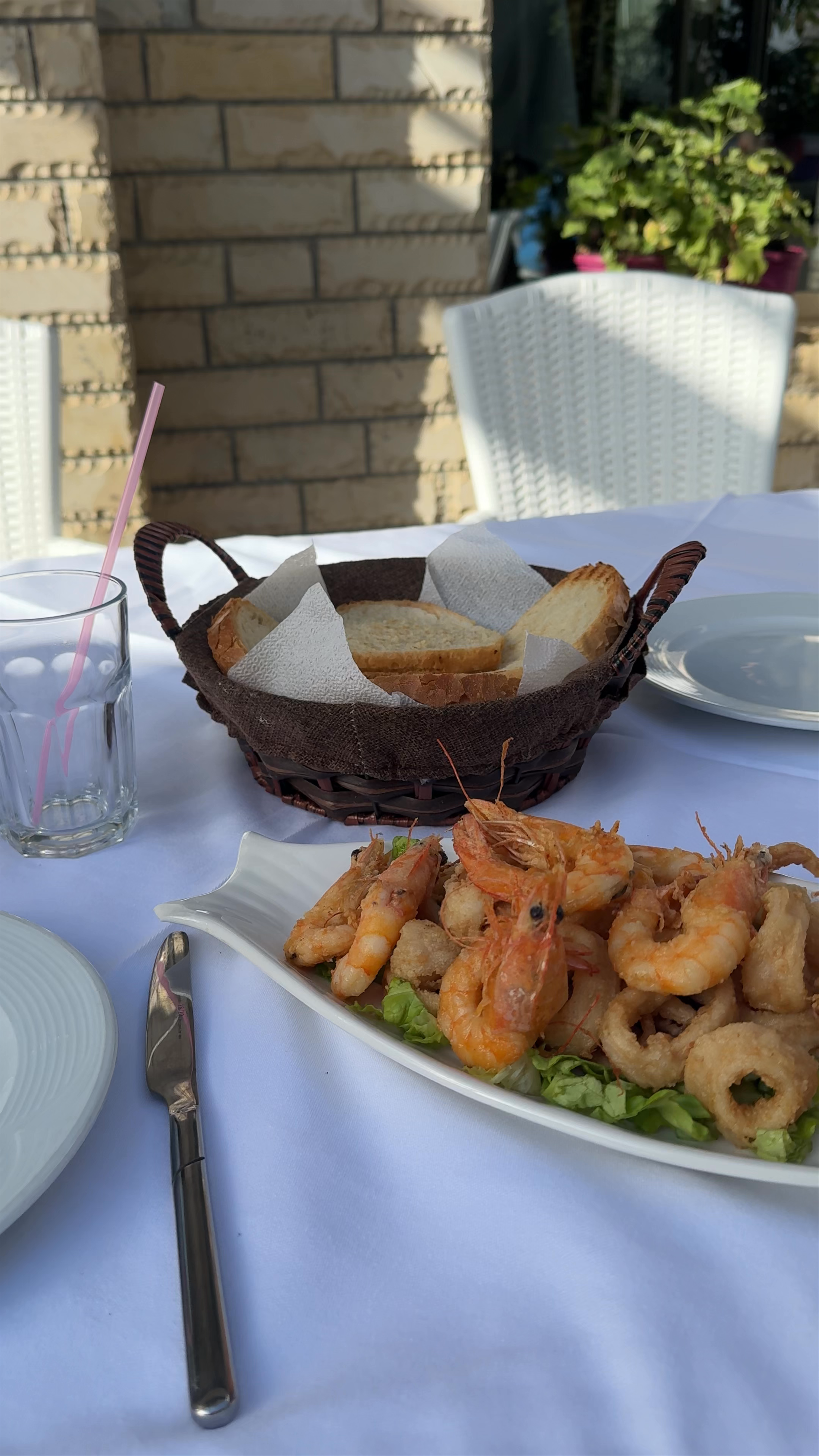 Sapore Di Mare: Fresh Seafood Dining in Golem, Albania