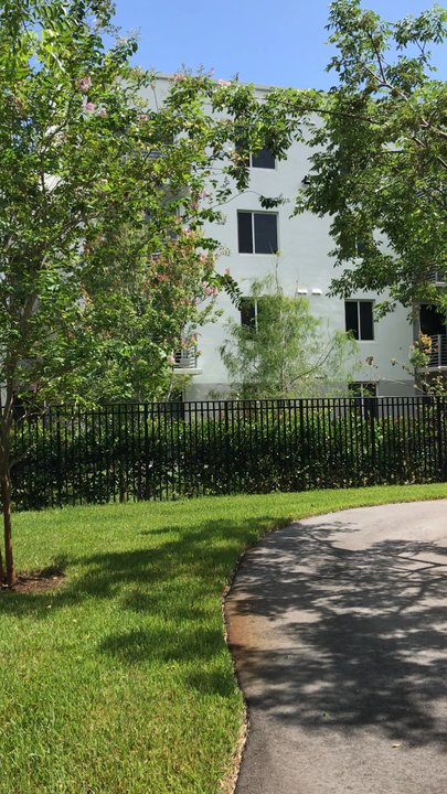 Colohatchee Park - Parks Near Me - Wilton Manors, Florida