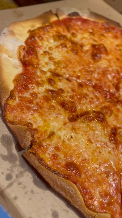River Edge Pizza Kitchen - Large Thin - Italian Near Me - River Edge, New Jersey