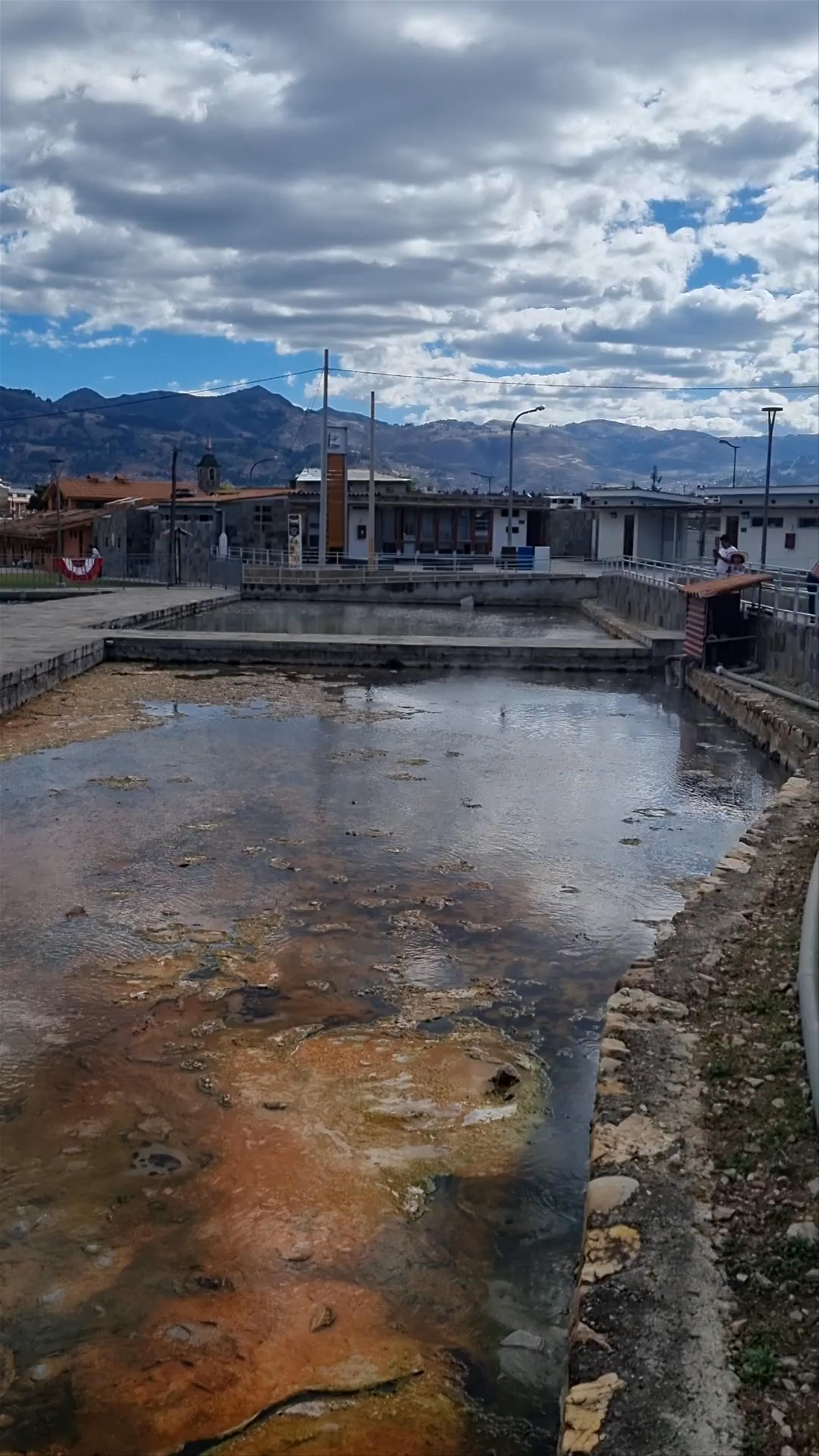 Perolitos Baños del Inca