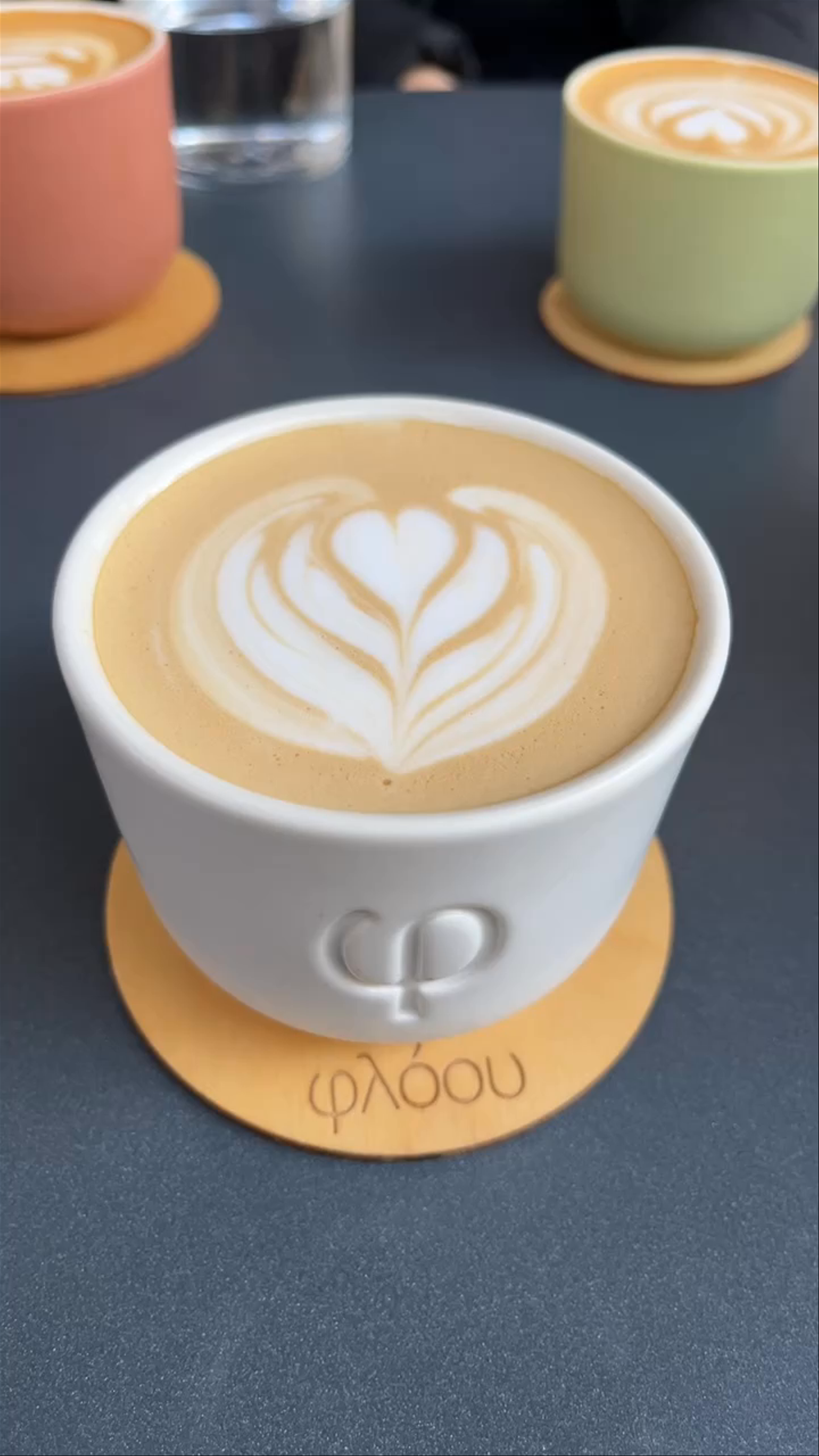 φλόου Microroastery: Artisanal Coffee and Cozy Moments in Veria, Greece