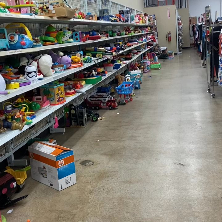 Unique - Thrift Stores Near Me - Chicago, Illinois