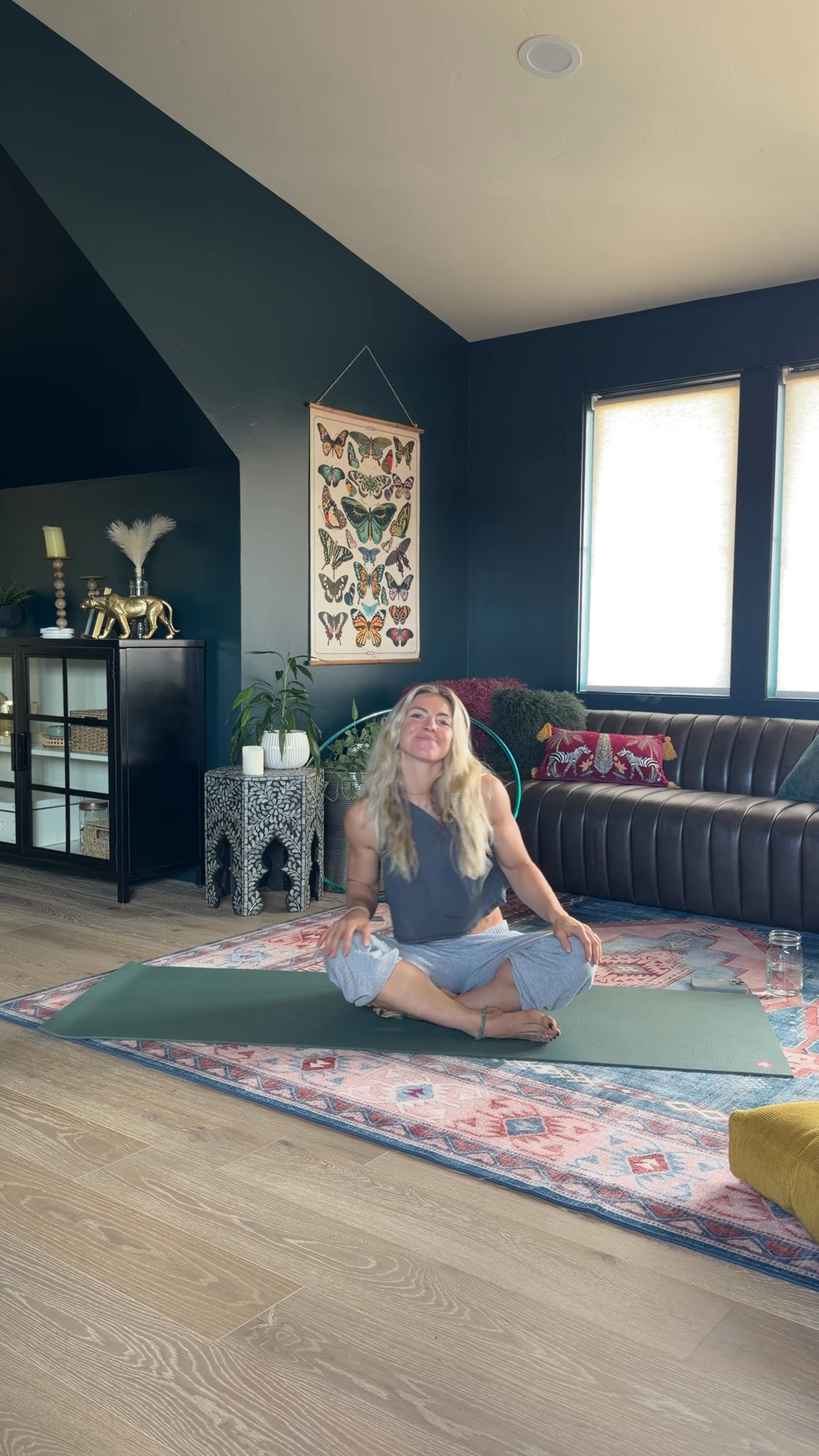 44 Min Beginner Yoga Flow