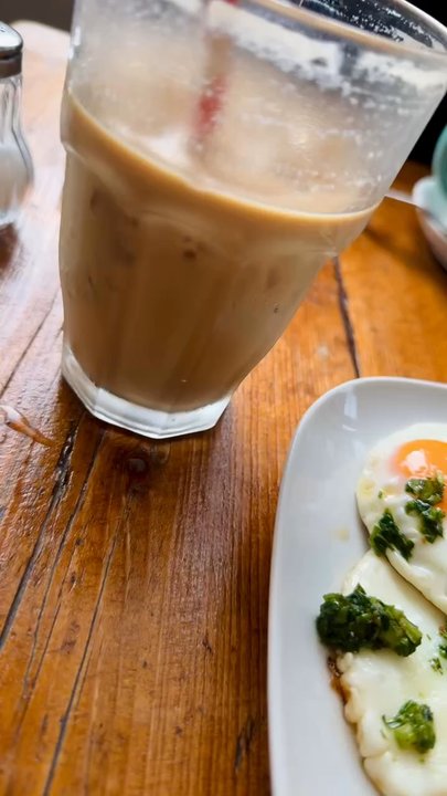 The Marylebone Kitchen - Ice vanilla latte with Turkish breakfast - Cafes Near Me - Marylebone, XGL