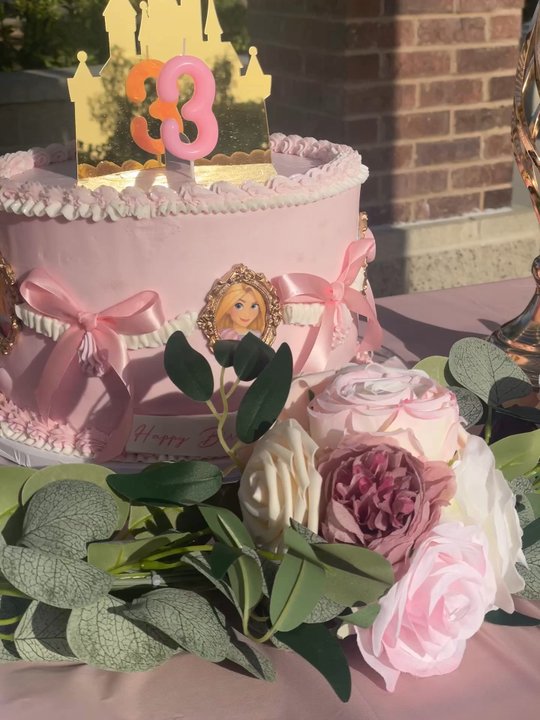 Meks Bakery - Custom Cakes Near Me - Upland, California