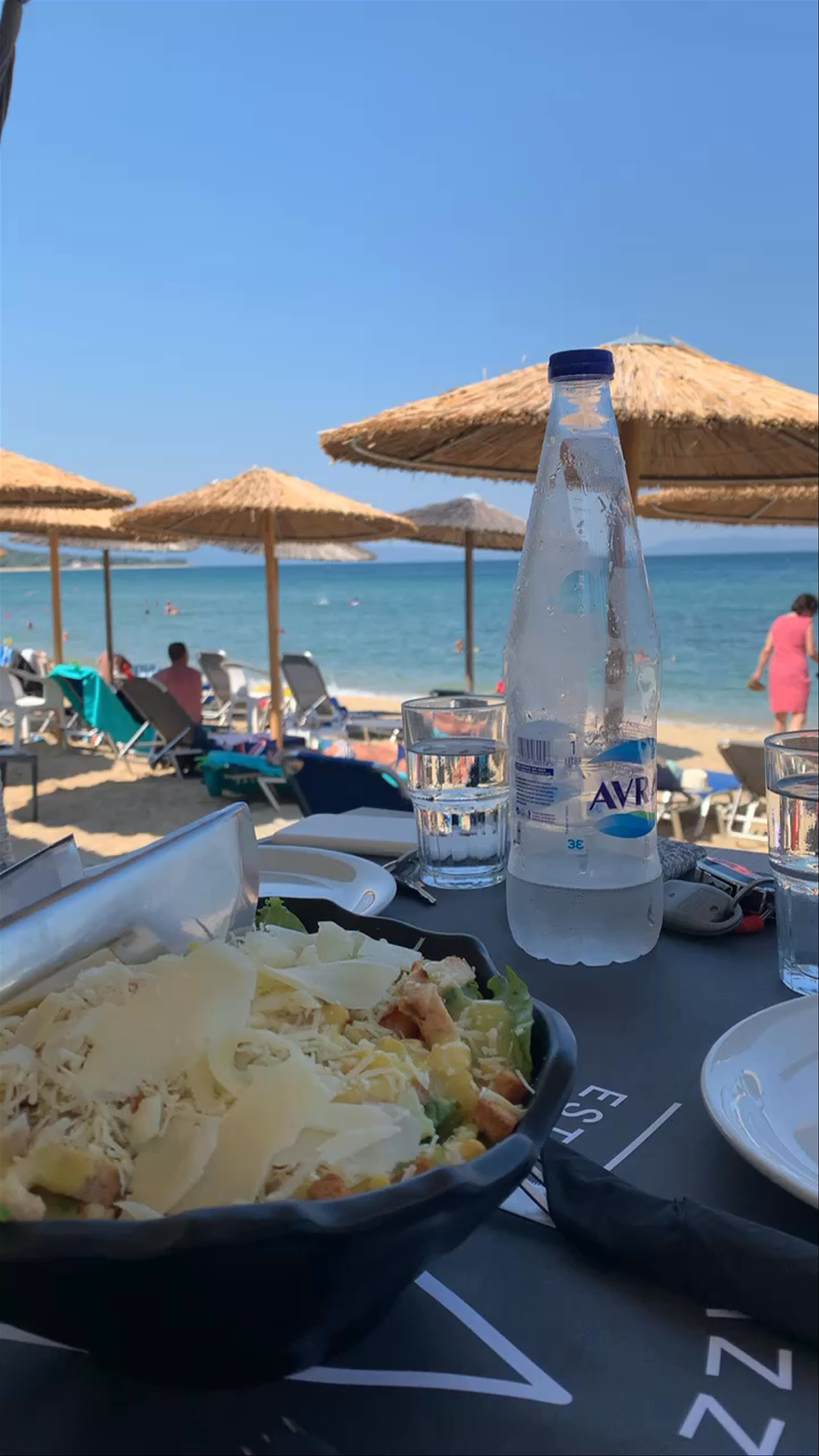Molos cafe pizza pasta