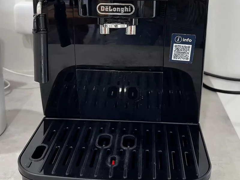 DeLonghi Coffee Machine