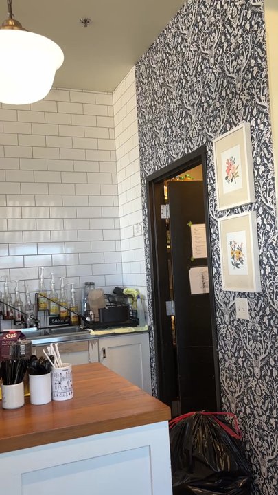 Pour Coffeehouse - Coffee & Tea Near Me - Olathe, Kansas