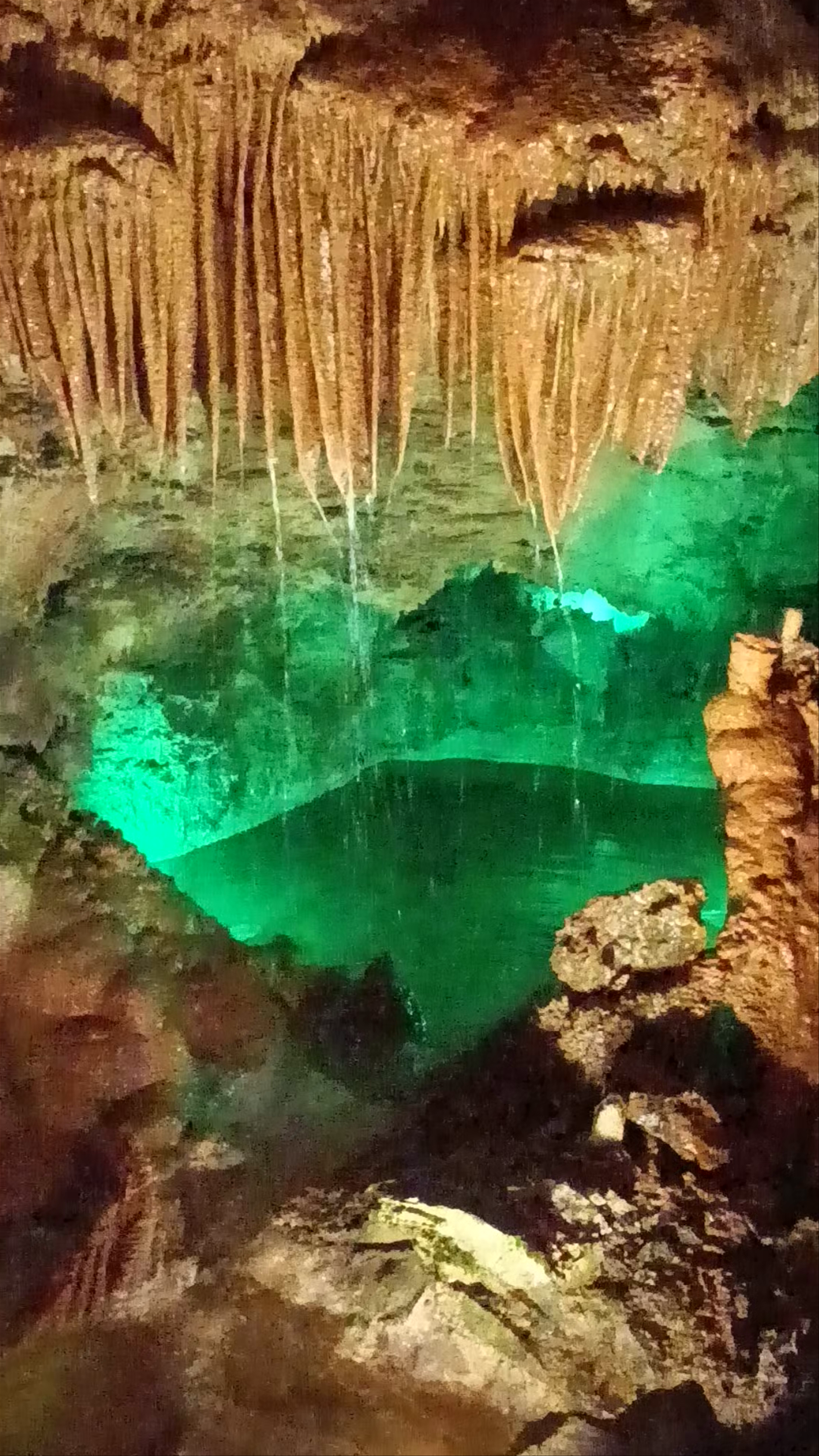 Algar Natural das Grutas de Mira de Aire