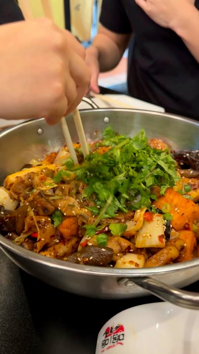 Chef Pin - Hot Pot Near Me - Richmond, British Columbia