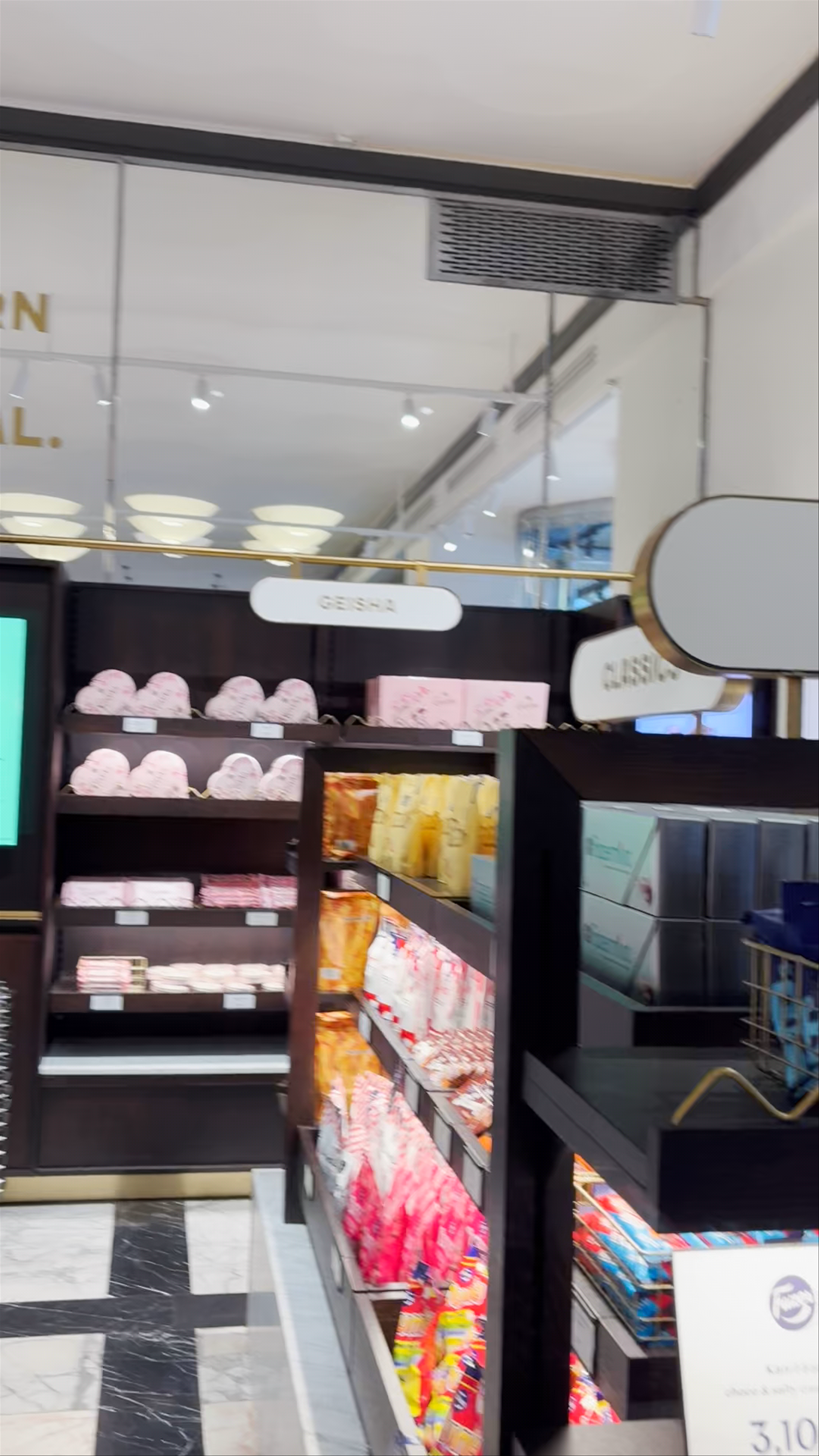 Fazer Café Kluuvikatu: Iconic Finnish Sweet Experience in Helsinki