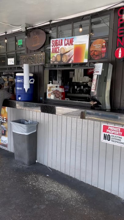 Marios - Outside walk up counter - Latin American Near Me - Homestead, Florida