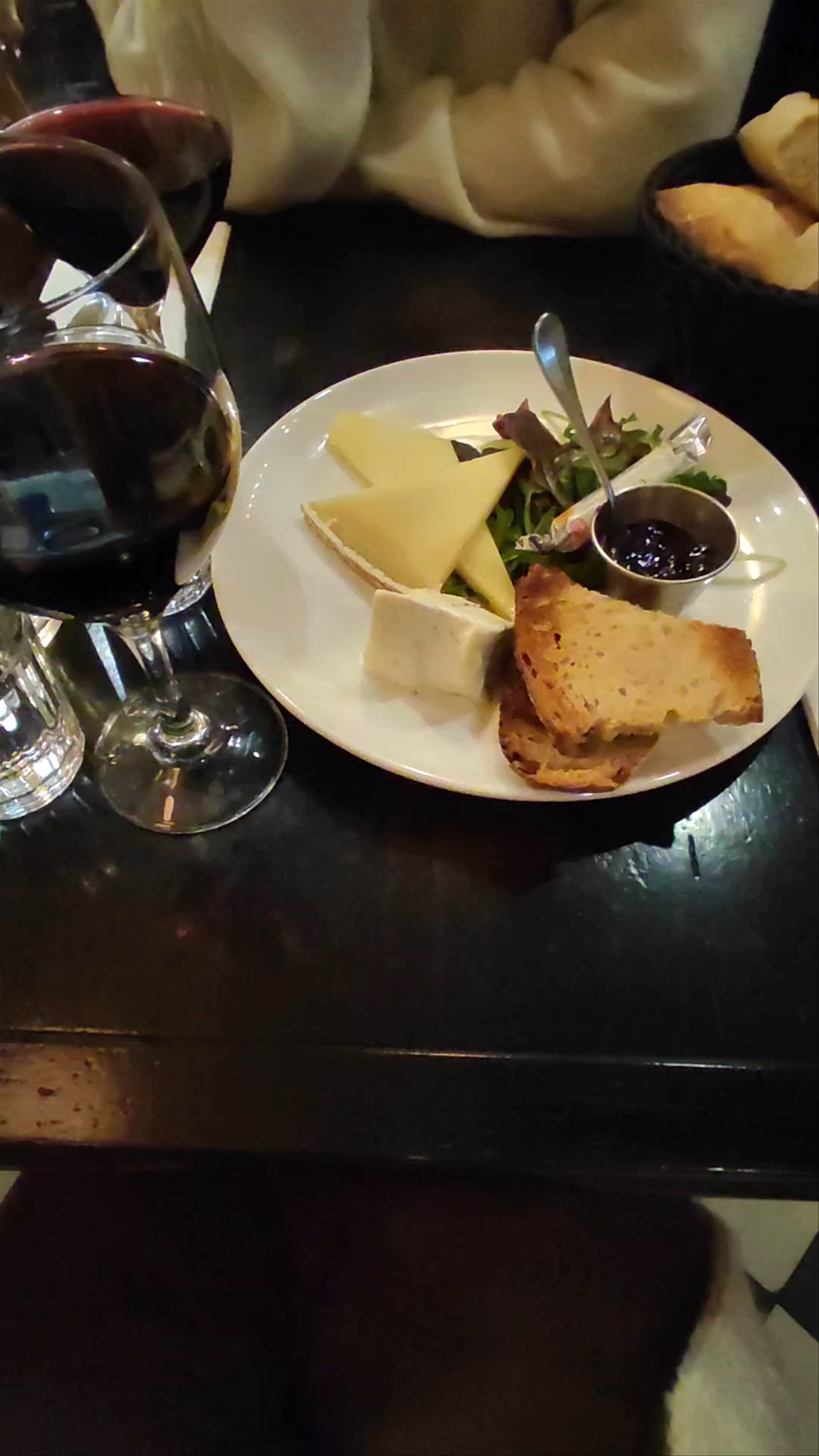 Cozy Parisian Evening at Les Antiquaires on Rue du Bac