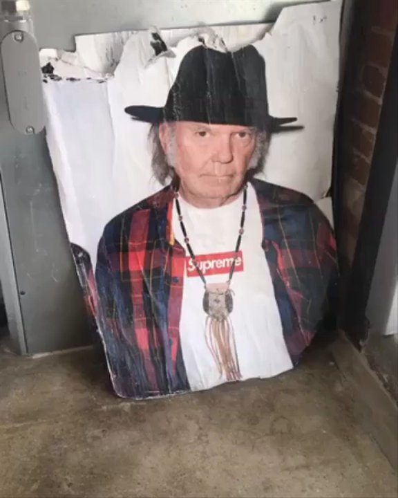 Blast Off Vintage - Supreme - Thrift Stores Near Me - Salem, Oregon
