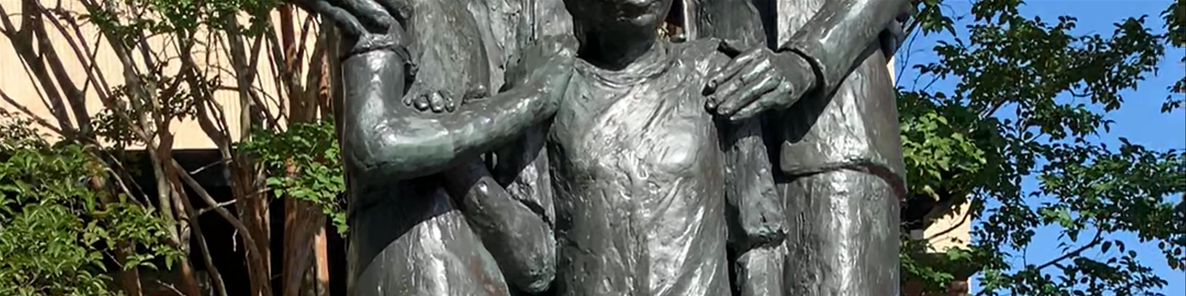 The Statues and Monuments of River Street 