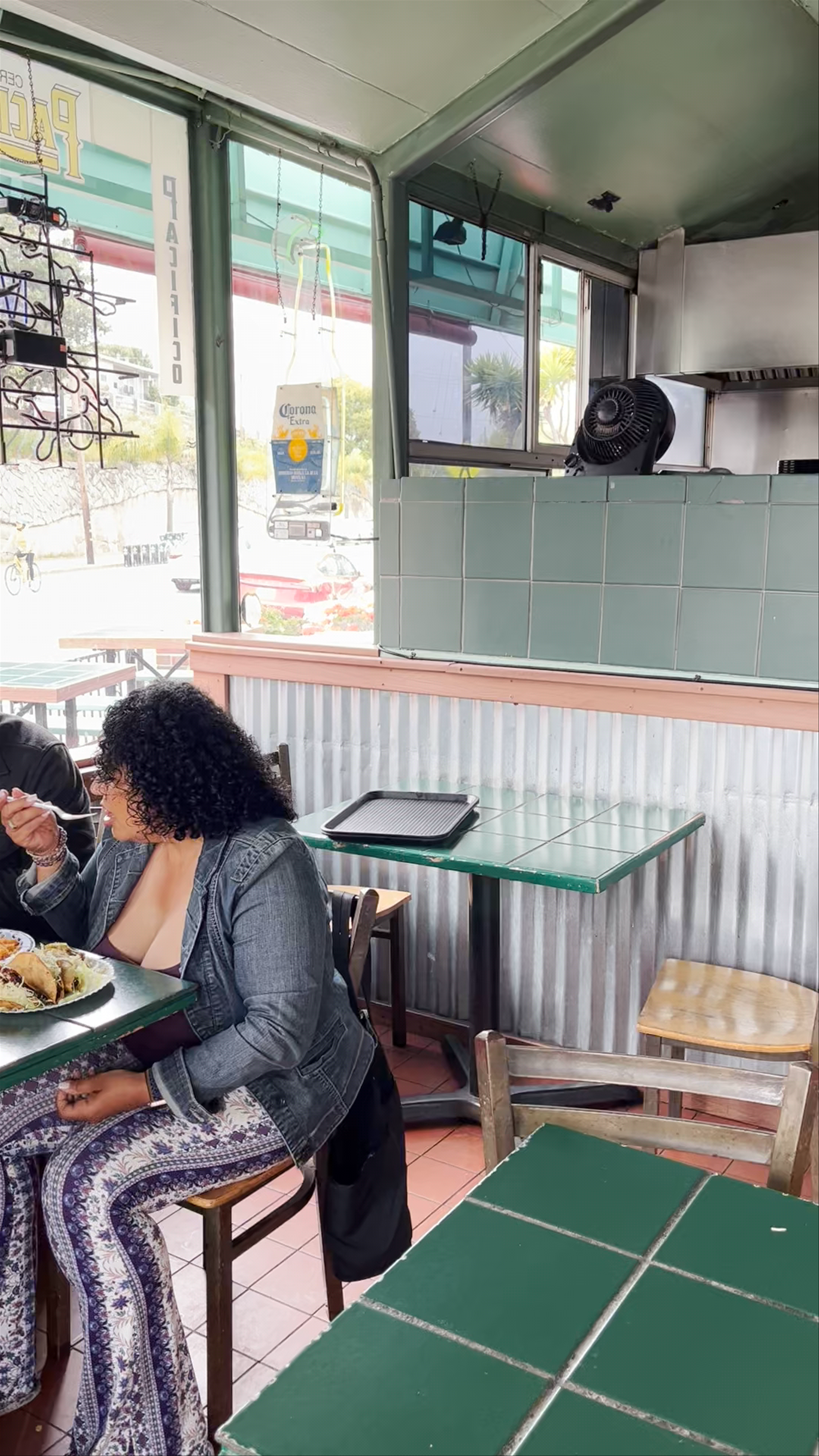Las Palmas Taco Bar