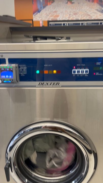Wash N Go Laundry - Laundromat Near Me - La Mesa, California