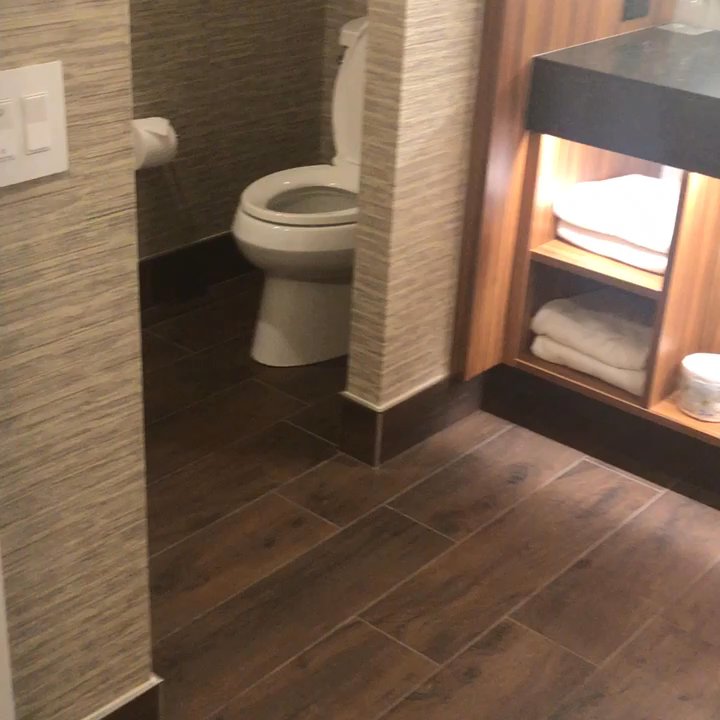 Hyatt Regency Calgary - Room 711 - renovated - Hotels Near Me - Calgary, Alberta
