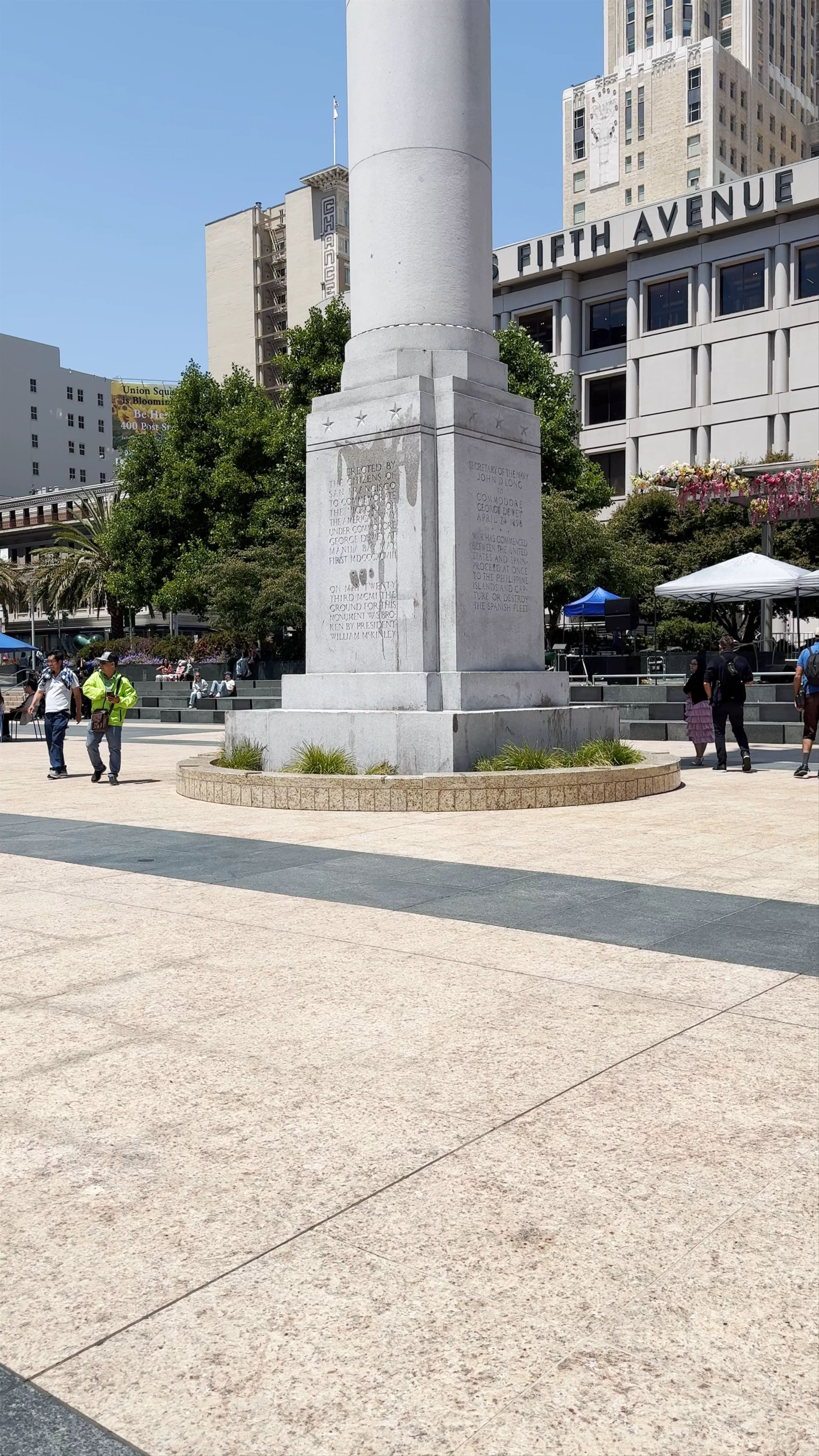 Dewey Monument