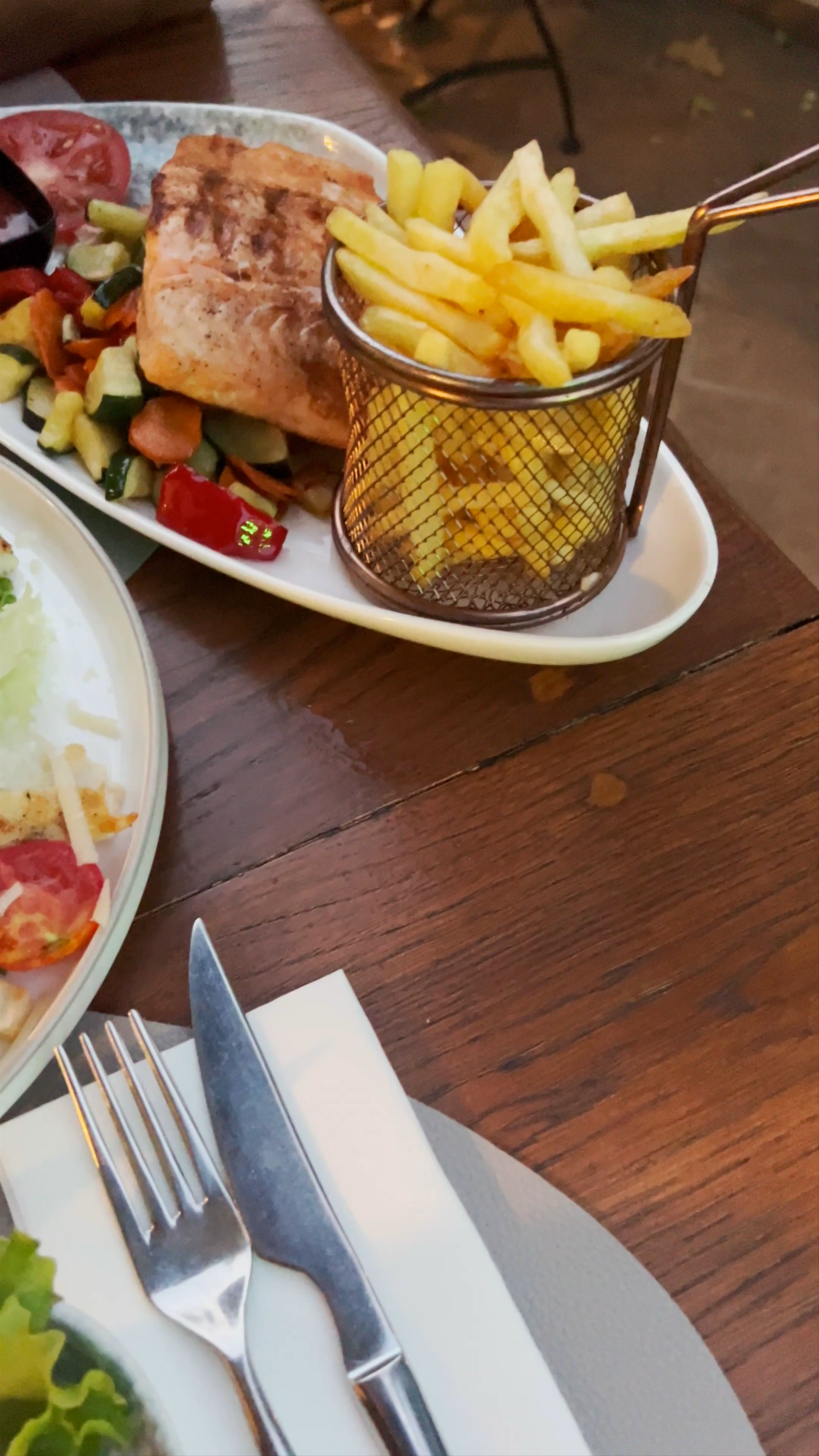 "Kuzina" grill & pizza