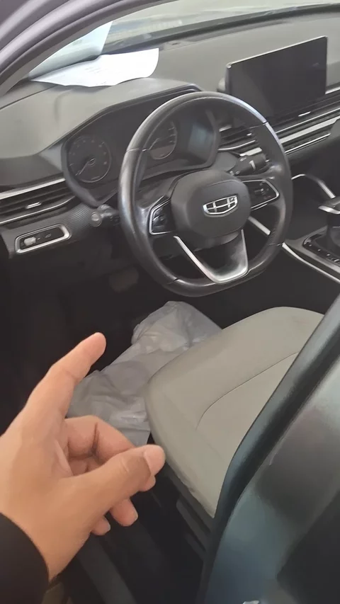 جيلي امجراند GS 2024