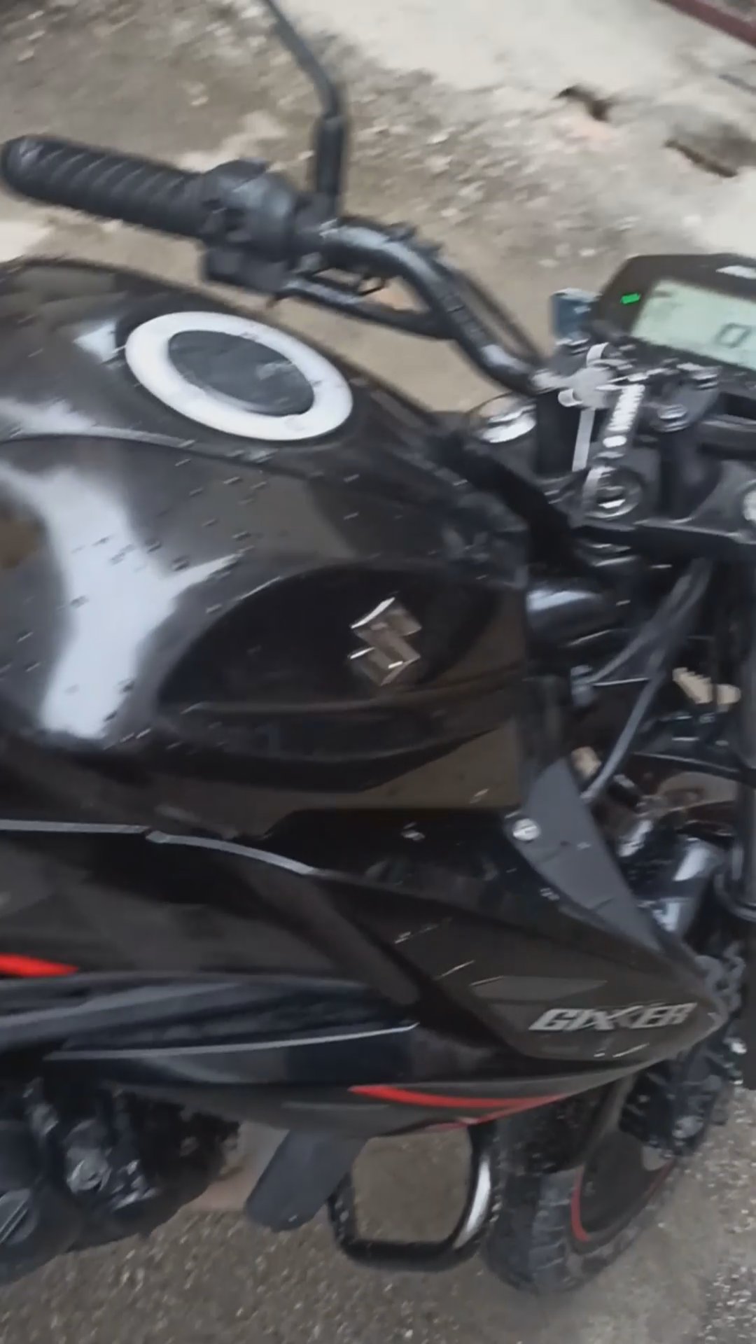 Walk-around video thumbnail