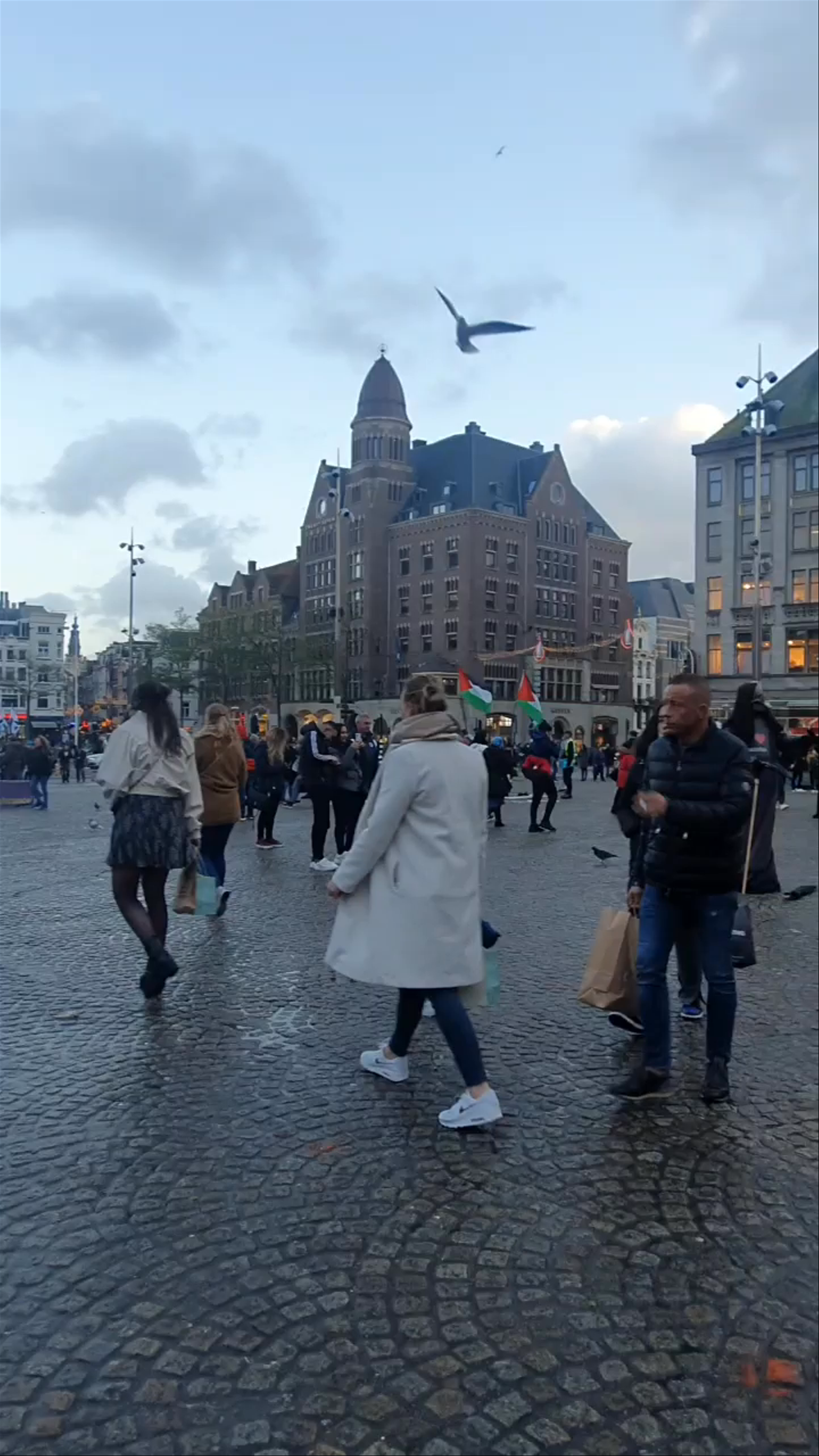 Dam Square: Heartbeat of Amsterdam’s Urban Life