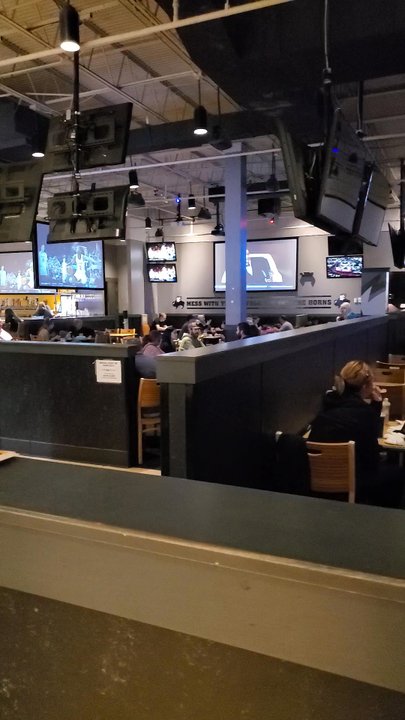 Buffalo Wild Wings - Chicken Wings Near Me - Slidell, Louisiana