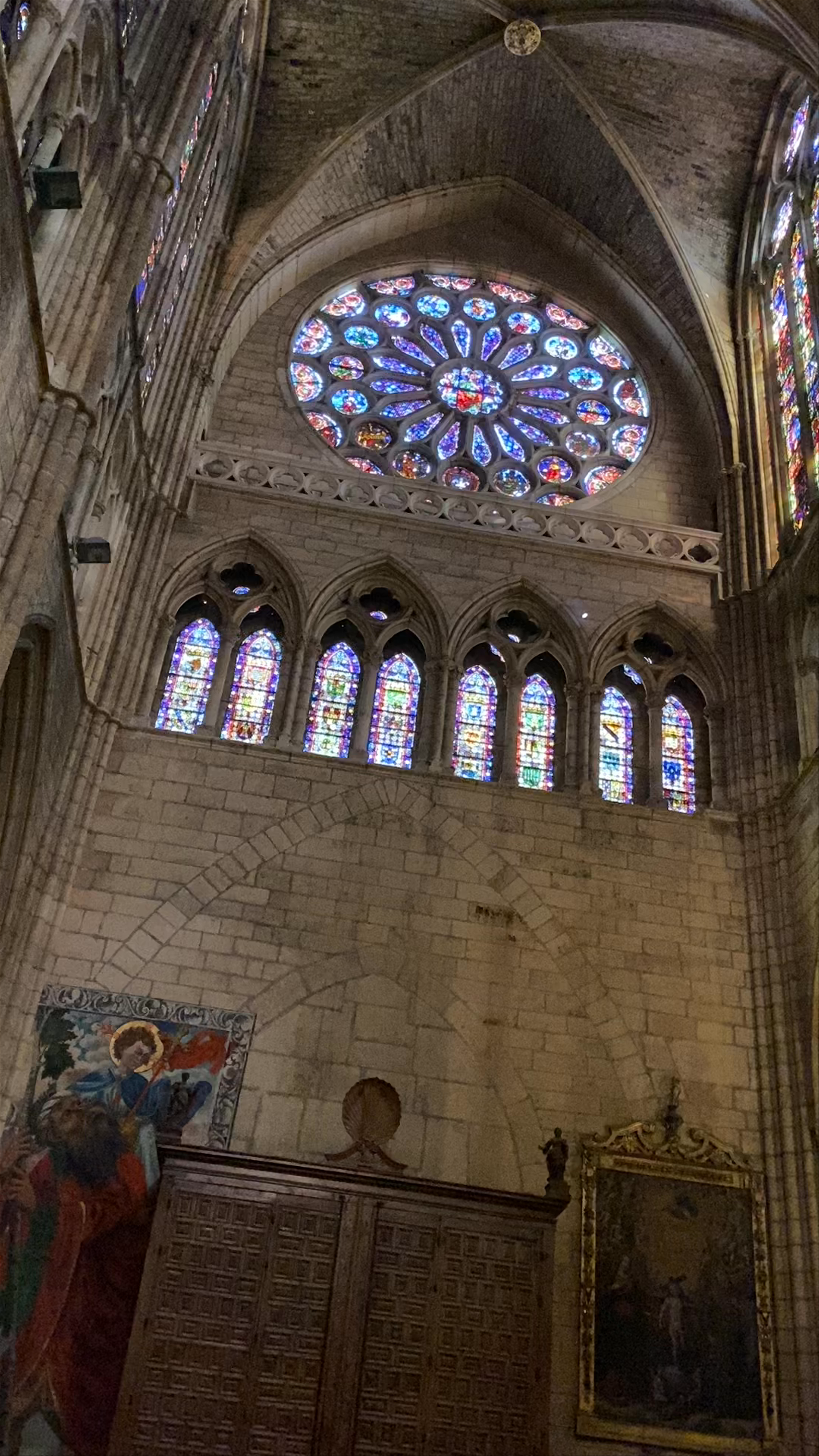 León Cathedral: Majestic Gothic Stained Glass and Sacred Architecture