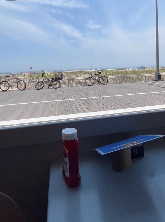 Oves Restaurant - Seafood Near Me - Ocean City, New Jersey