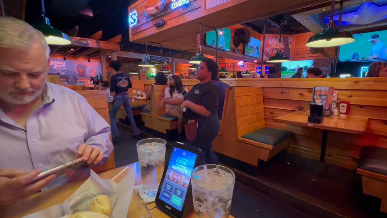 Texas Roadhouse - Waitresses dancing Footlose - Steakhouses Near Me - Danville, Virginia