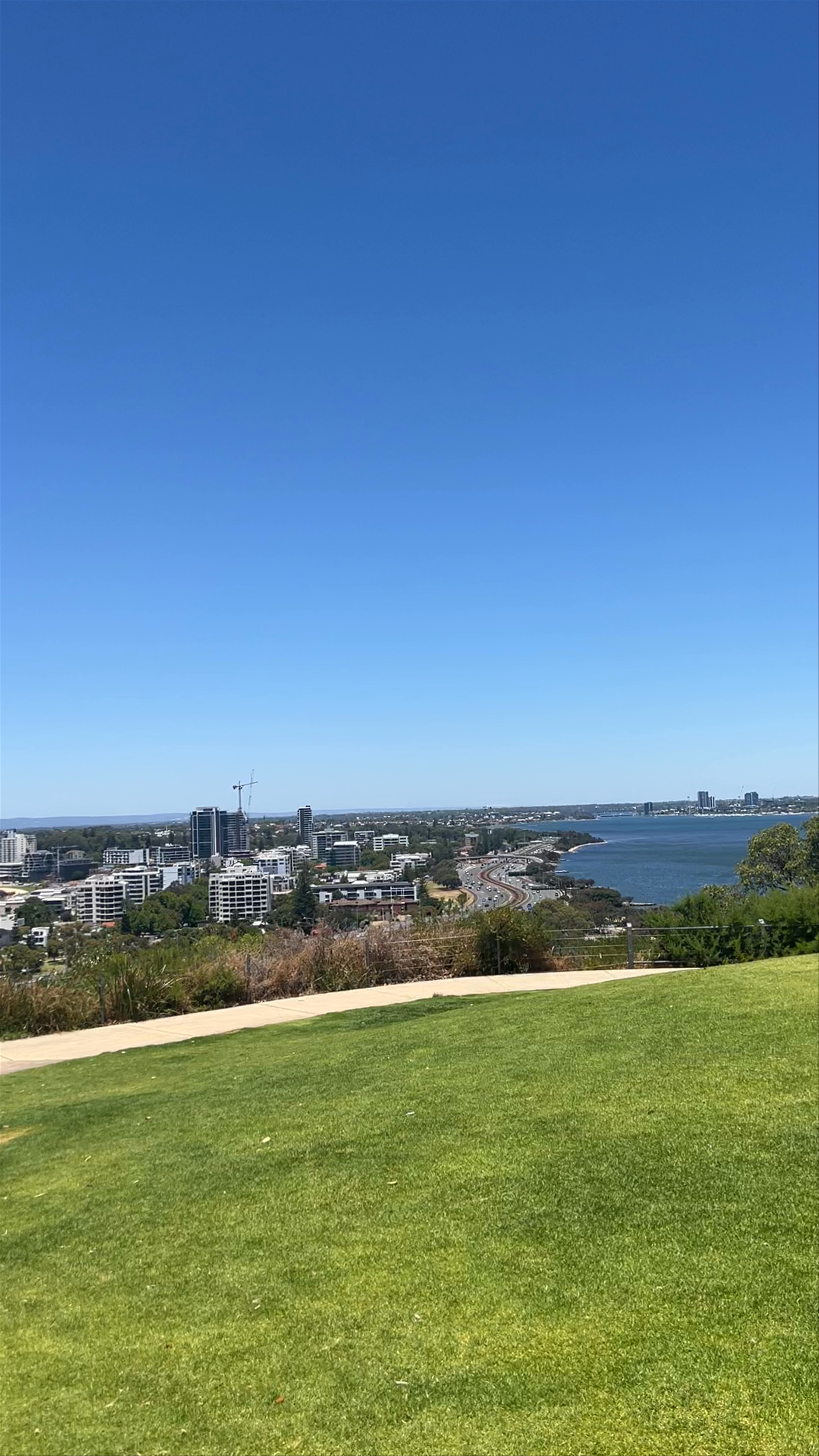 Breathtaking Cityscape and Waterfront Views from Kings Park and Botanic Garden, Perth