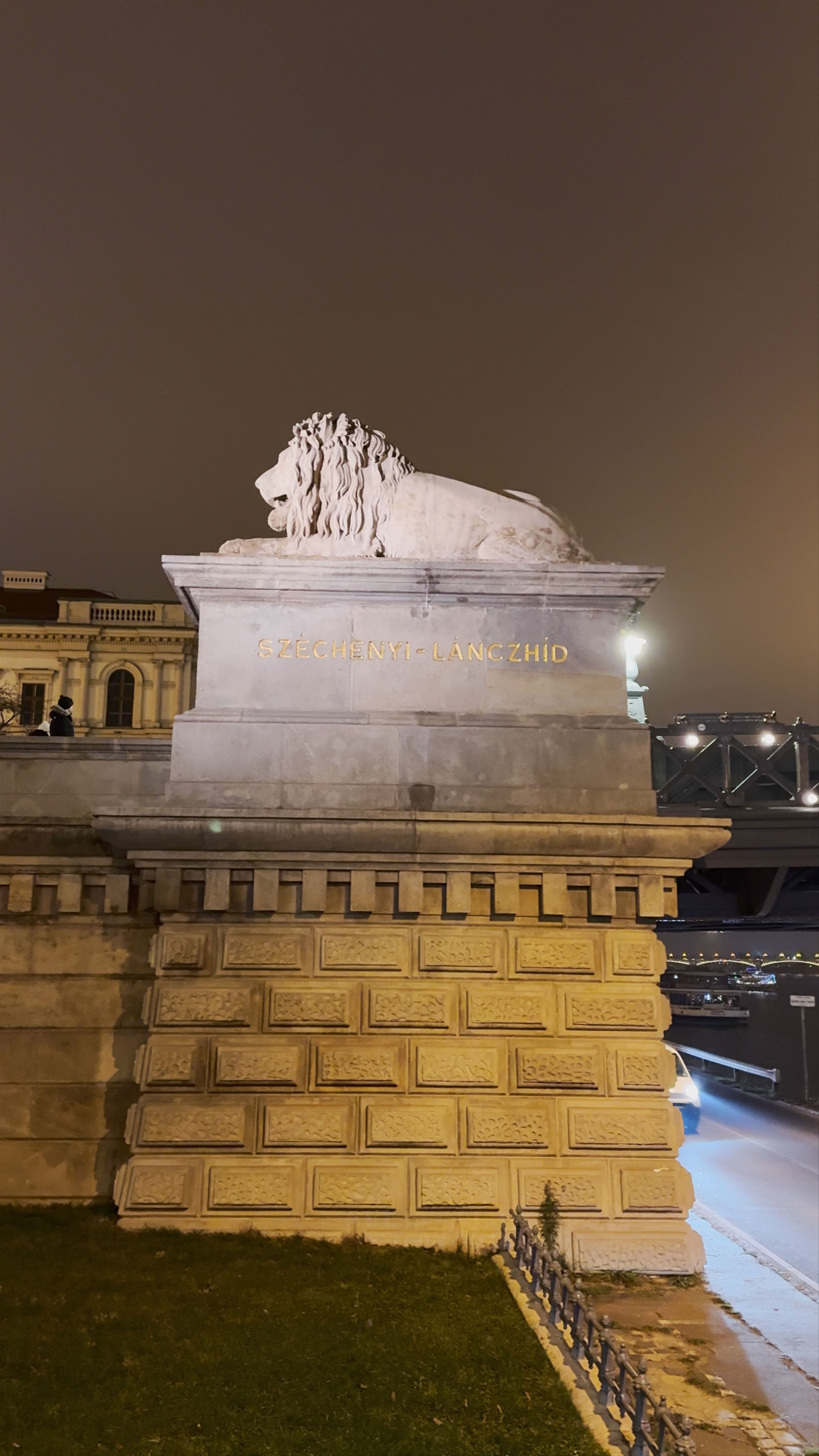 Széchenyi Chain Bridge